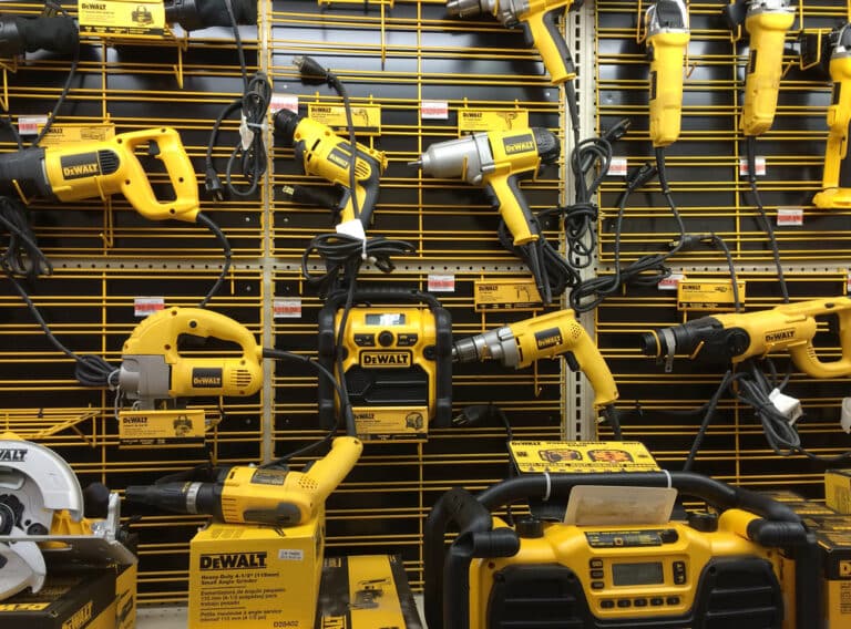 DeWalt TSTAK vs Craftsman Versa Stack Which One To Choose? HookedOnTool