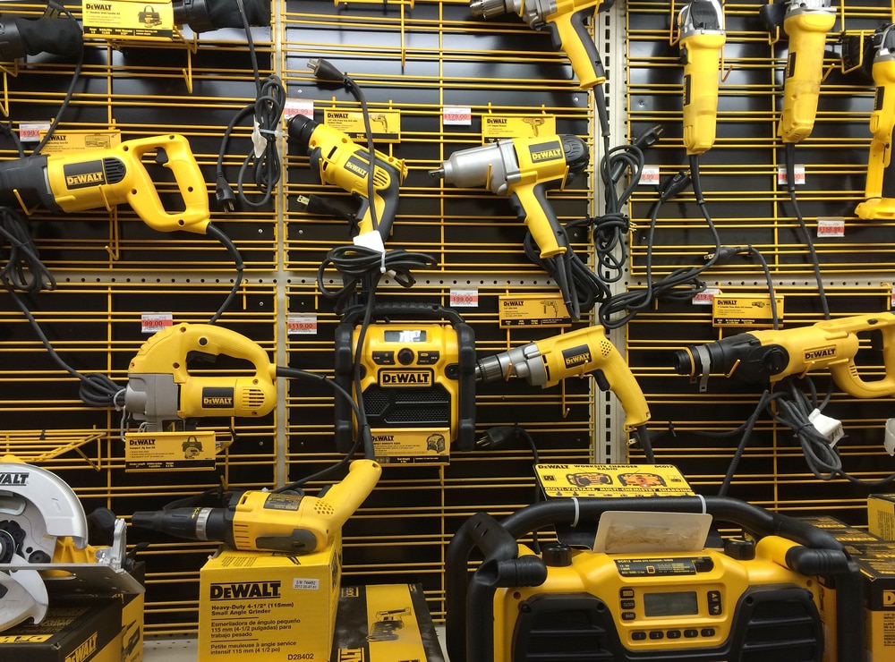 DeWalt TSTAK vs Craftsman Versa Stack Which One To Choose? HookedOnTool