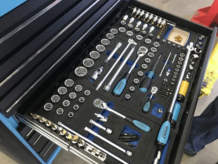 How To Unlock Snap On Tool box Without Key? (Answered) - HookedOnTool
