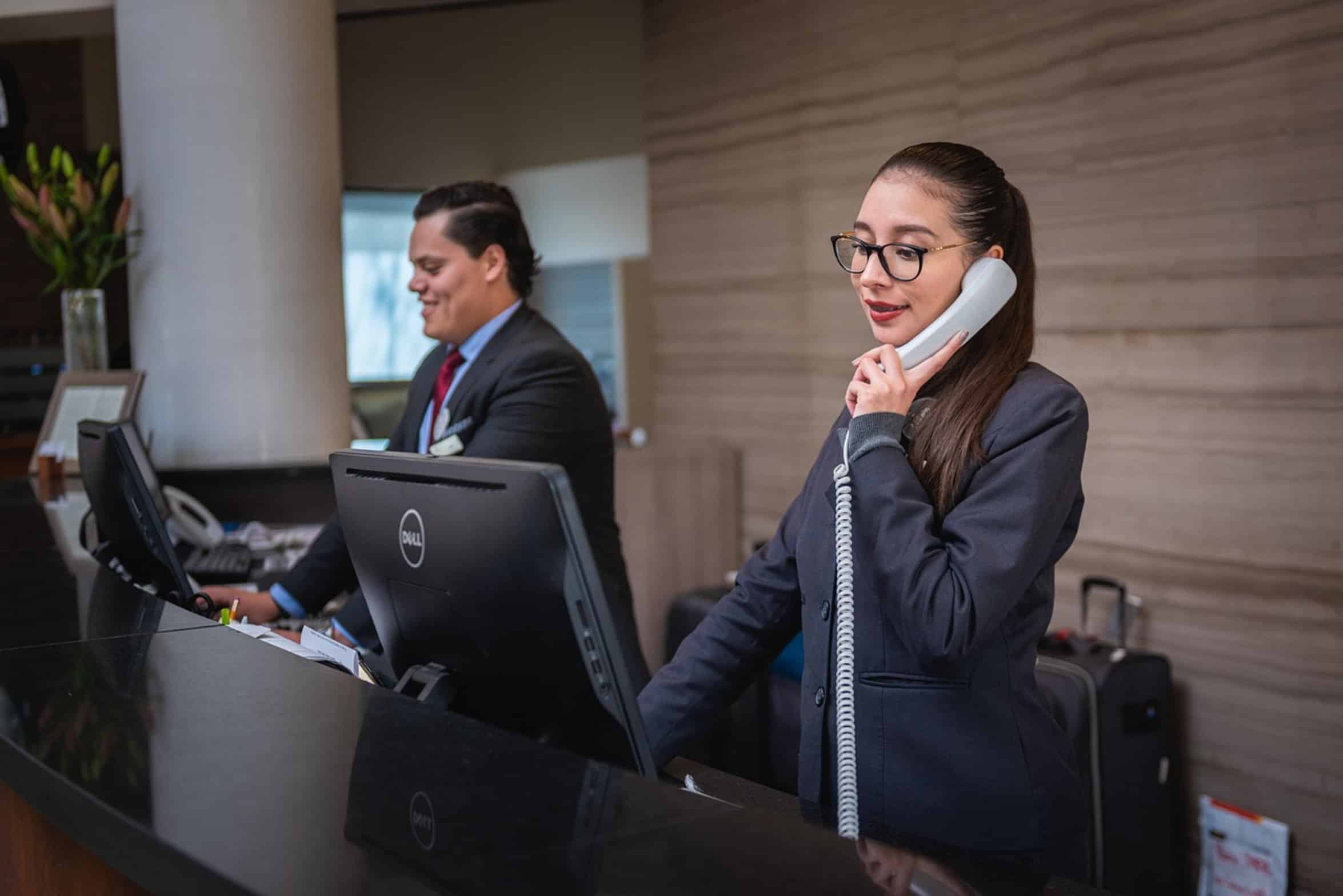 customer service agent desk customer service agent desk