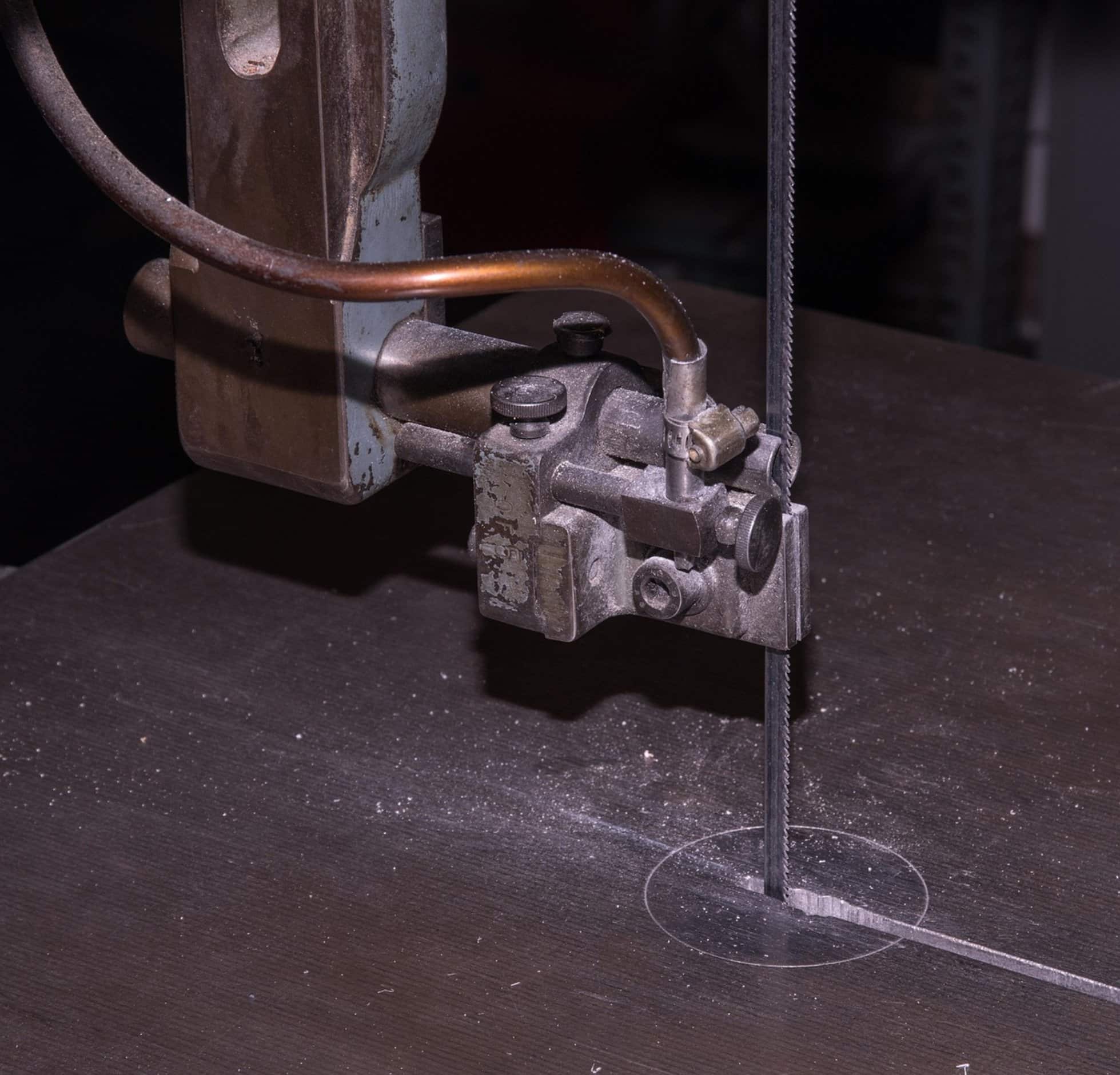 compact benchtop bandsaw compact benchtop bandsaw